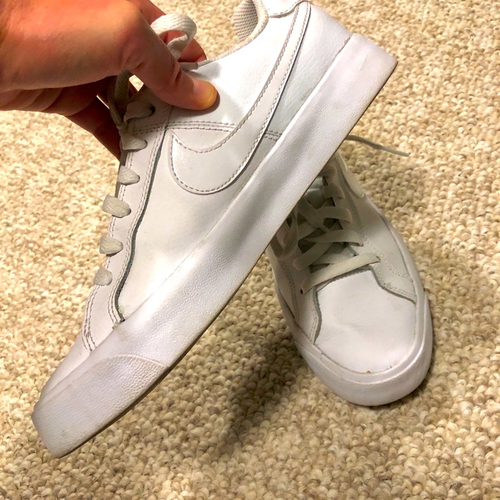 Nike Women's Court Royale size 7.5